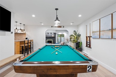 This beautiful and expansive 2,500 sqft 3 bedroom, 3 bath Farm - photo 17