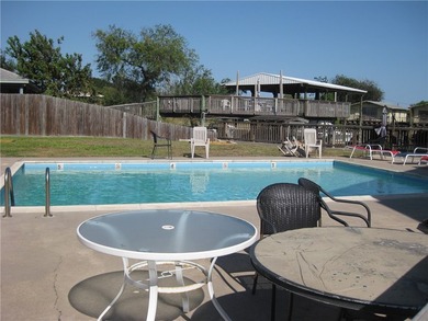 Very spacious 1 bdrm/1.5 bath split level townhome, sold fully - photo 21