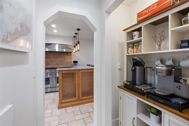 This beautiful and expansive 2,500 sqft 3 bedroom, 3 bath Farm - photo 27