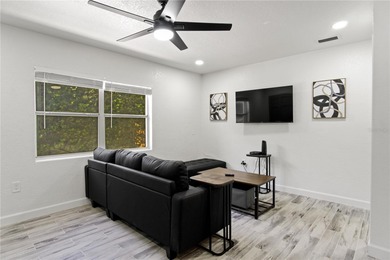 Great opportunity for this duplex in a prime location.
The - photo 6