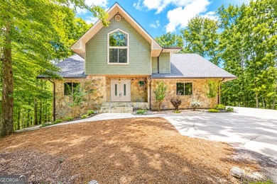 Follow the winding paved driveway through a canopy of mature - photo 4