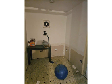 Long time owner home. Wheelchair accessible. House is currently