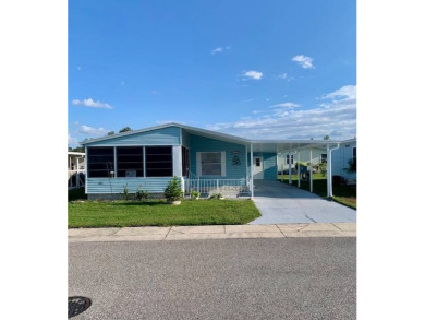 (private lake, pond, creek) Home For Sale in Zephyrhills Florida