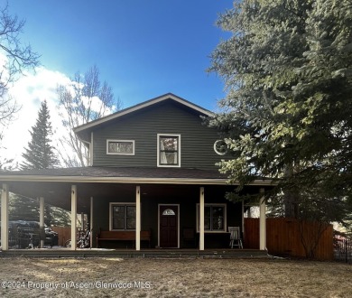 Crystal Lake Home For Sale in Redstone Colorado