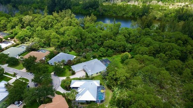 Welcome to this beautifully updated 4-bedroom, 2.5-bath pool - photo 46