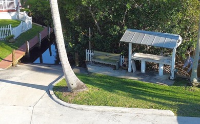 Live the ultimate coastal life in this Key West-style retreat - photo 51