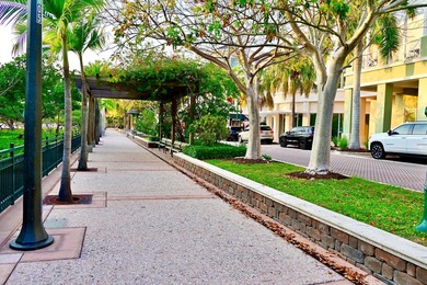 Live the ultimate coastal life in this Key West-style retreat - photo 59