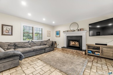 Welcome to this beautifully updated, turn-key Colonial nestled - photo 9