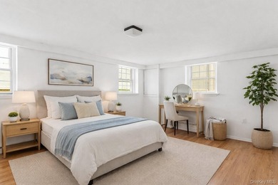 Beautifully renovated and exceptionally spacious, this stunning - photo 9
