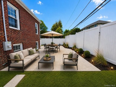 Beautifully renovated and exceptionally spacious, this stunning - photo 10