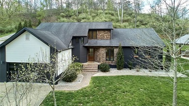 This exceptional 22-acre property blends luxury, craftsmanship - photo 5