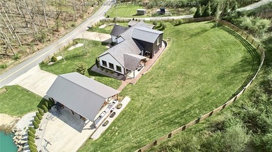This exceptional 22-acre property blends luxury, craftsmanship - photo 6