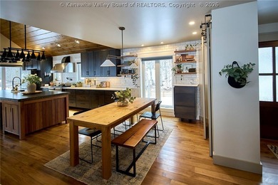 This exceptional 22-acre property blends luxury, craftsmanship - photo 7