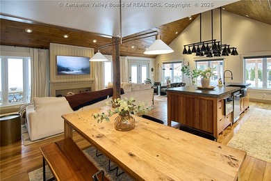 This exceptional 22-acre property blends luxury, craftsmanship - photo 9