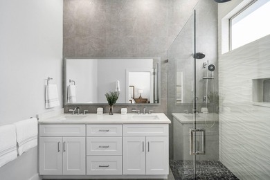 Completely renovated, this beautifully reimagined residence - photo 23