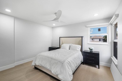 Completely renovated, this beautifully reimagined residence - photo 25
