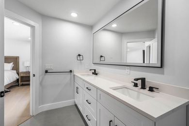 Completely renovated, this beautifully reimagined residence - photo 27