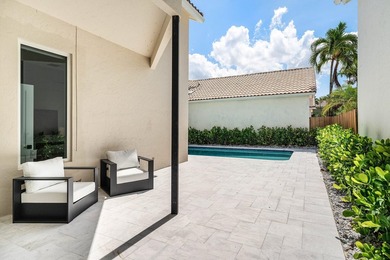 Completely renovated, this beautifully reimagined residence - photo 33