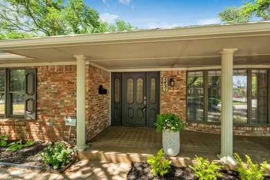 Over $100K in recent renovations that include a full kitchen - photo 3