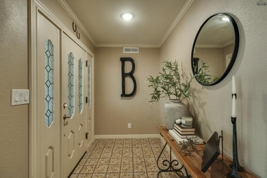Over $100K in recent renovations that include a full kitchen - photo 4