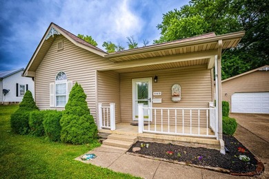 Welcome home to this spacious 2-bedroom, 1.5-bath residence - photo 5