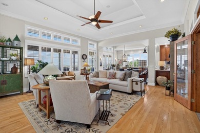 Exceptional custom architect-designed home offering over 4,600 - photo 7