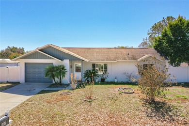 Lake Minneola Home Sale Pending in Minneola Florida