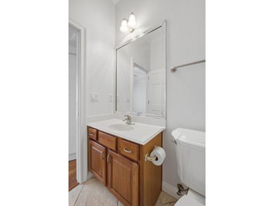 THIS HOME IS UNDER CONTRACT WITH 72 HR KICK OUT CLAUSE Beautiful - photo 11