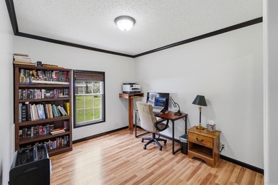 Discover the perfect blend of comfort, space, and lake living! - photo 14