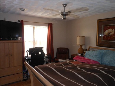 This spacious 3-bedroom, 2-bath home is nestled on a quiet - photo 14