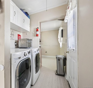 HOUSE FULLY AVAILABLE!! Welcome to this beautifully maintained - photo 17