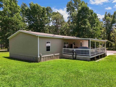 Discover the perfect blend of comfort, space, and lake living! - photo 21