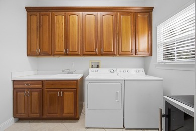 THIS HOME IS UNDER CONTRACT WITH 72 HR KICK OUT CLAUSE Beautiful - photo 25