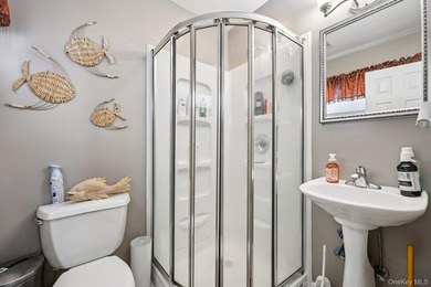 HOUSE FULLY AVAILABLE!! Welcome to this beautifully maintained - photo 29
