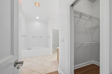THIS HOME IS UNDER CONTRACT WITH 72 HR KICK OUT CLAUSE Beautiful - photo 32