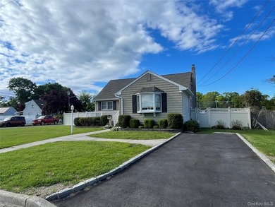 Meticulously maintained with pride of ownership, this sun - photo 33
