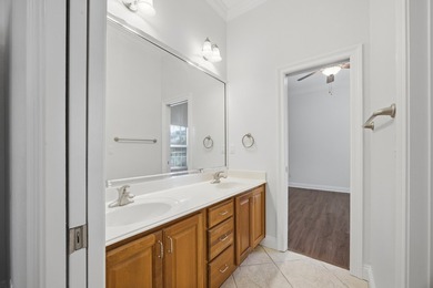 THIS HOME IS UNDER CONTRACT WITH 72 HR KICK OUT CLAUSE Beautiful - photo 36