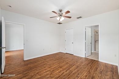 Don't miss your chance to snag this fabulous family Waterfront - photo 11