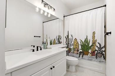 Welcome home to this beautifully remodeled 3-bedroom, 2.5-bath - photo 14
