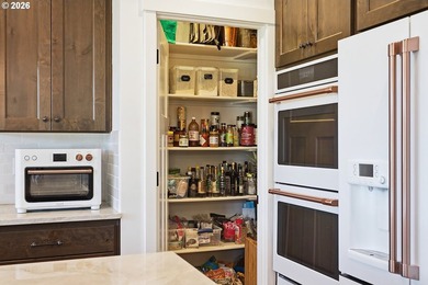 2023 custom single-level home on 21 usable acres with Bacon - photo 23