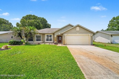 Beautiful 3BR/2BA split floor plan offering 1,650 sq. ft. of - photo 2