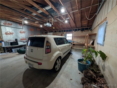 What a lovely family home with large rooms so close to the Lake - photo 8