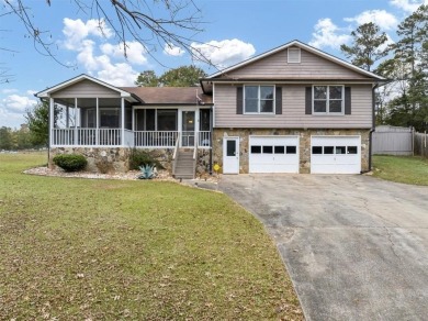 Lake Home Sale Pending in Acworth, Georgia