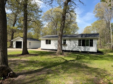 Welcome to this beautifully renovated home featuring custom - photo 3