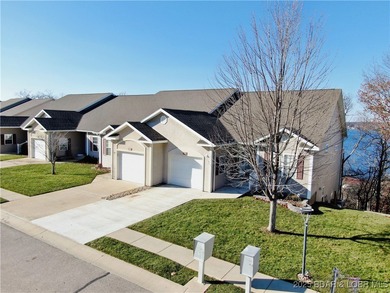 Lake Townhome/Townhouse For Sale in Lake Ozark, Missouri