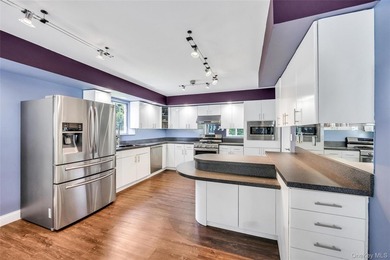 Welcome Home To 859 Pine Avenue, West Islip: A Stunning - photo 12