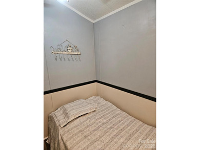 SELLER WILL PAY $1500.00 TOWARD BUYER CLOSING COSTS. Just in - photo 14