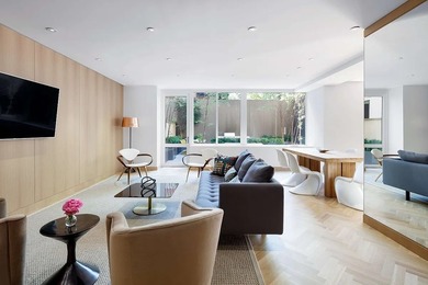 Sunny South-Facing One-Bedroom with City Views

Perched on the - photo 14