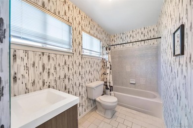 Welcome Home To 859 Pine Avenue, West Islip: A Stunning - photo 19