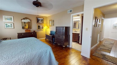 Welcome to this beautifully maintained 3-bedroom, 2.5-bath - photo 22